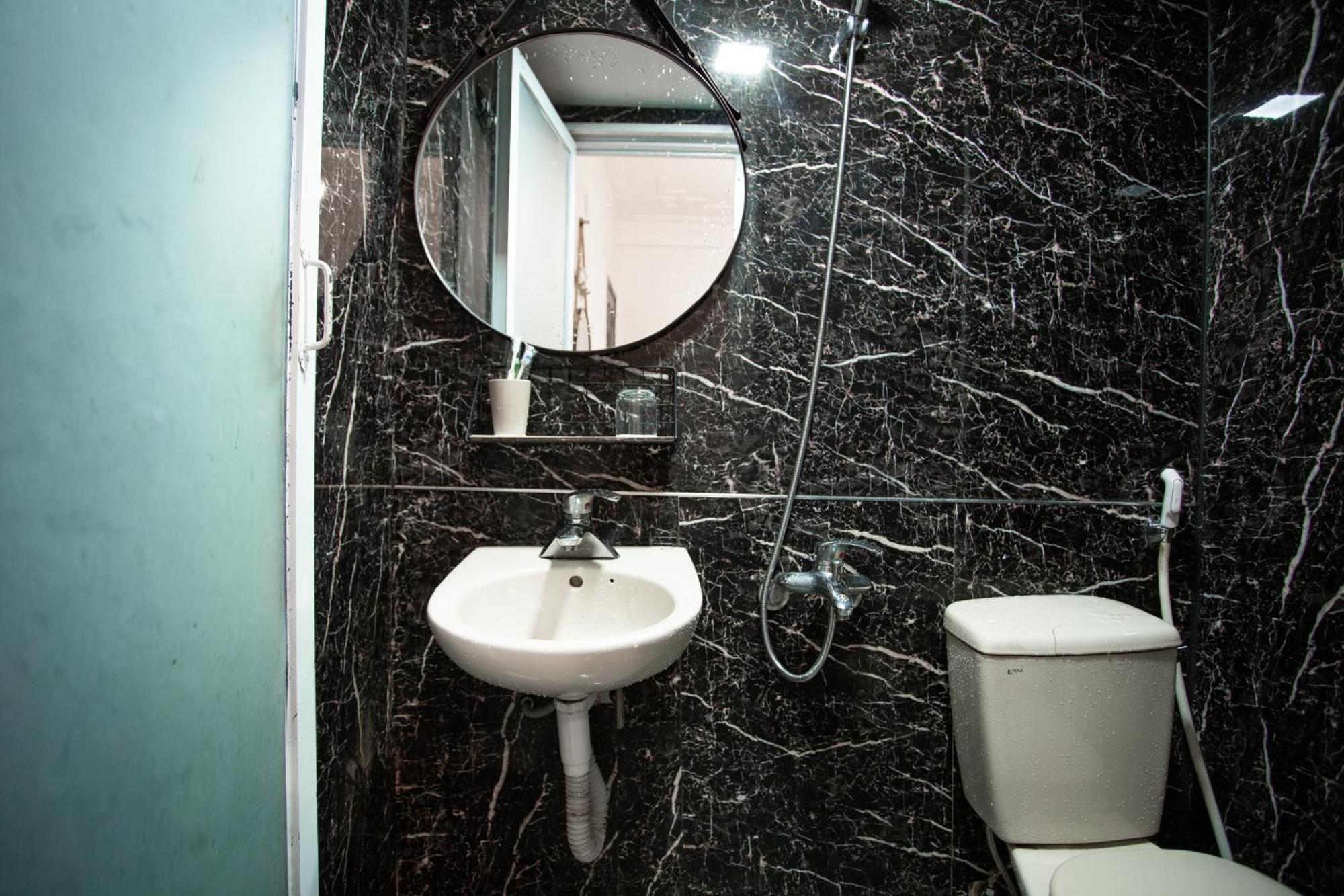 Mickey Homestay Hue Exteriör bild